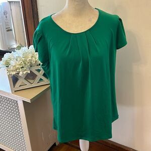 Adrianna Papell emerald green short tulip sleeve blouse Size M New